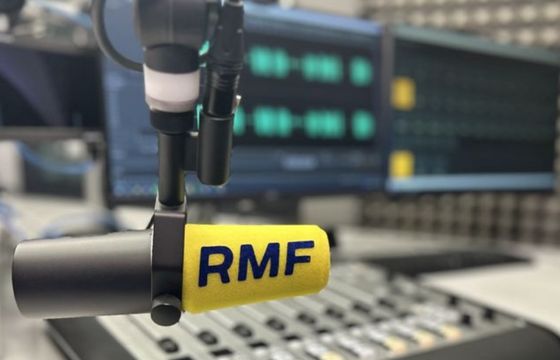 RMF FM jeszcze mocniej dominuje w Krakowie. Kilku stacjom ubyło słuchaczy