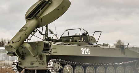 Rosyjski UR-77 Meteorit zniszczony jednym granatem. Dosłownie wyparował