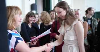 22 najlepsze szkoły średnie w Kujawsko-Pomorskiem. Tu najwięcej uczniów zdało maturę 2025