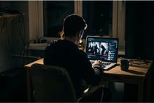 Dziś wchodzi zakaza patostreamingu (fot. AI). 