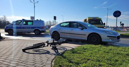 Dramatyczny wypadek. 13-latka chciała przejechać na drugą stronę ulicy