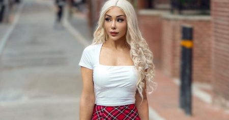 Genialna influencerka. Ma bardzo wysokie IQ, ale zarabia pokazując półnagie ciało