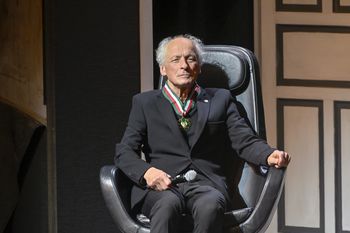 Odwołali spektakl z Pawłem Wawrzeckim. Powód zaskakuje