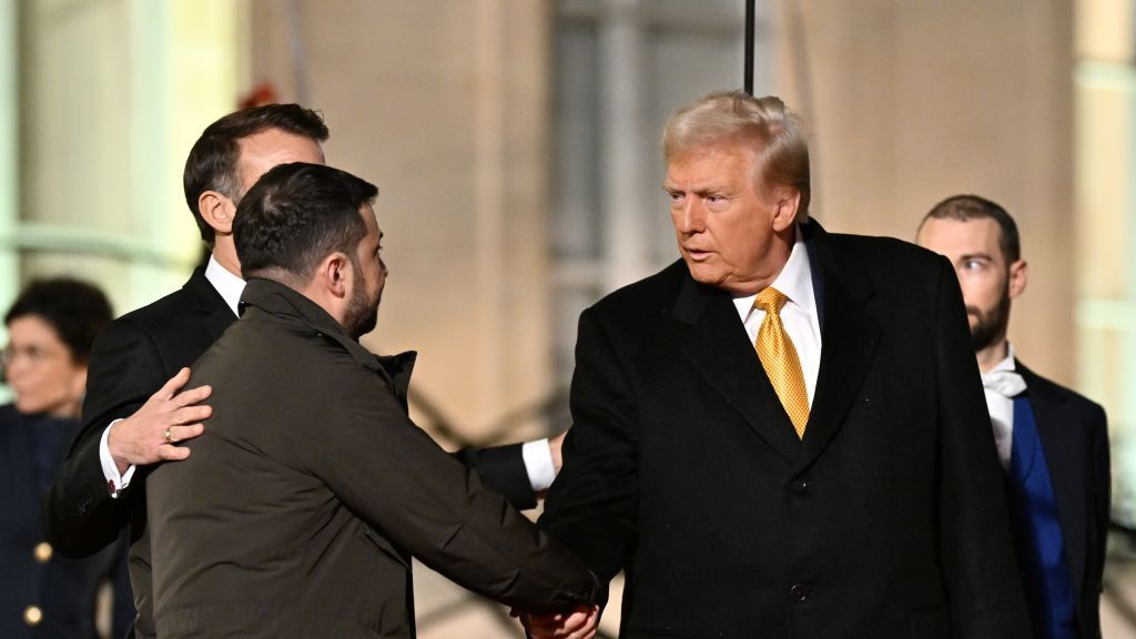 Macron meets with Trump and Zelenskyy in Paris
PARIS, FRANCE - DECEMBER 07: French President Emmanuel Macron (C), President-elect Donald Trump (R) and Ukraine's President Volodymyr Zelenskyy (L) leave after their meeting at the Elysee Palace in Paris, France on December 07, 2024. (Photo by Mustafa Yalcin/Anadolu via Getty Images)
Anadolu
official, political, paris, meet, politic