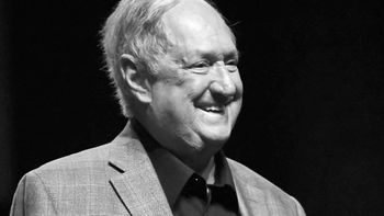 Neil Sedaka nie żyje. Jego hity śpiewał cały świat