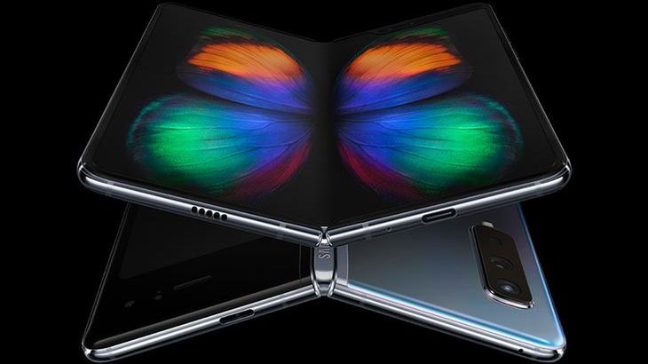 #wSkrócie: składany smartfon Xioami na wideo oraz specyfikacja Samsunga z Androidem Go 1