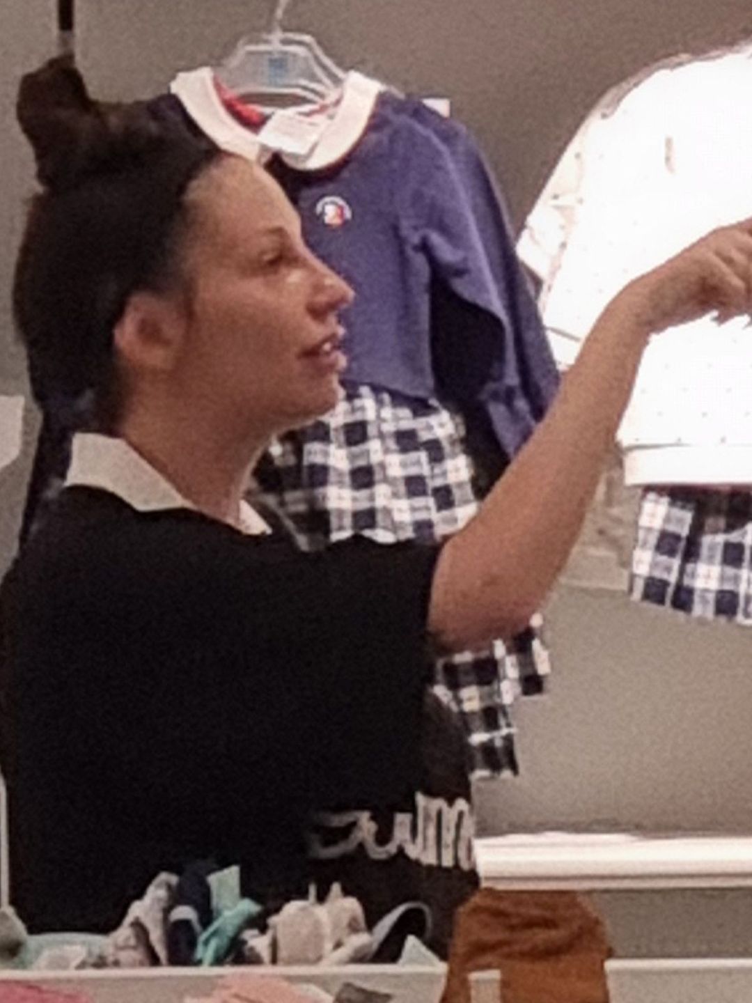 Dominika i Marcin Hakiel na komplementowaniu wyprawki 