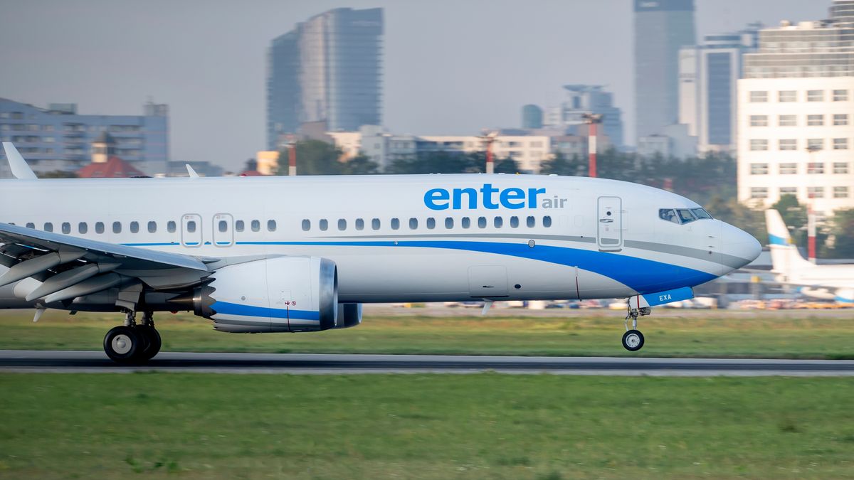 UOKiK zakwestionował 10 praktyk linii lotniczej Enter Air