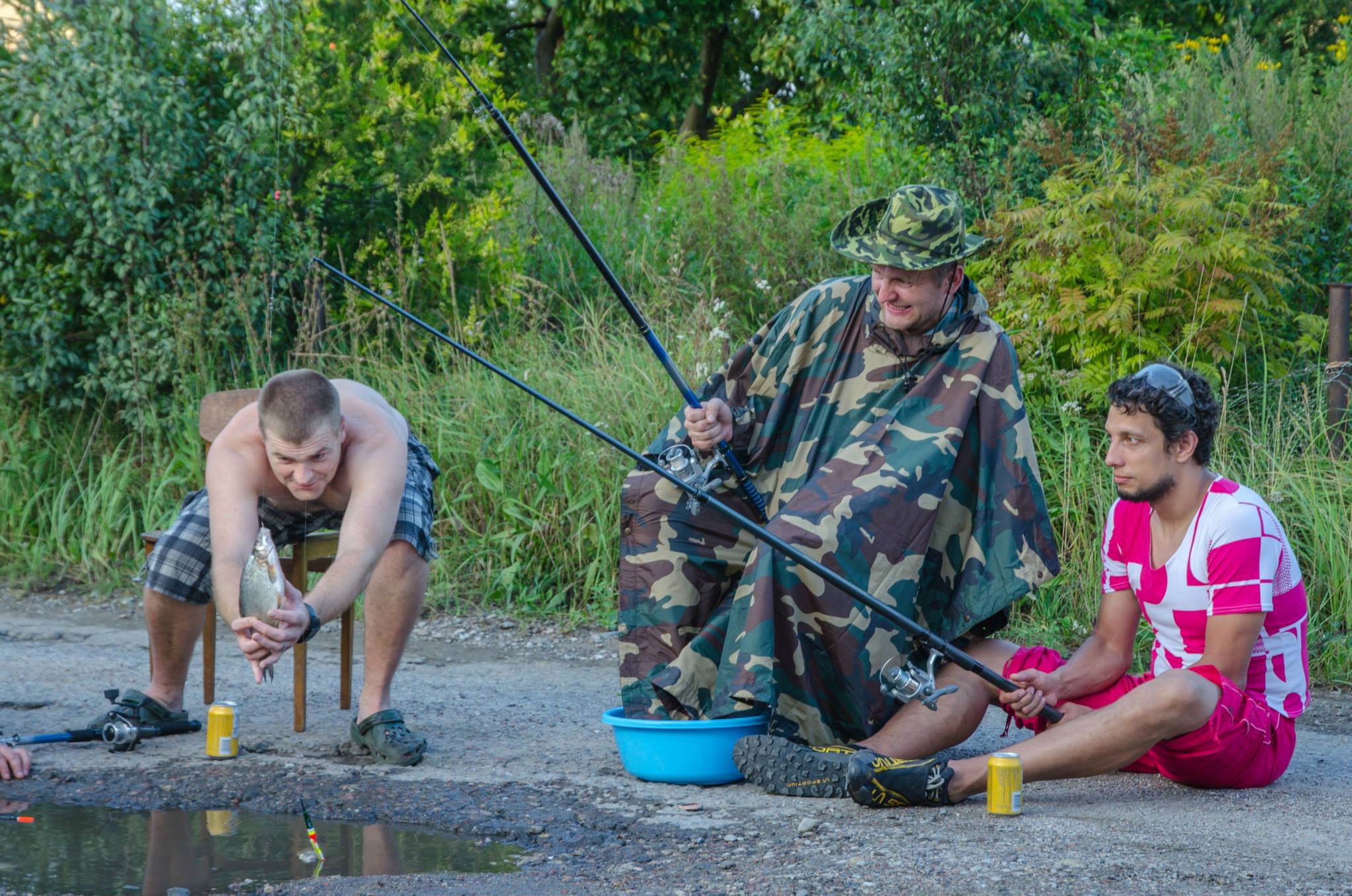 Oto jak za pomocą fotografii można wyśmiać fatalny stan dróg! 7