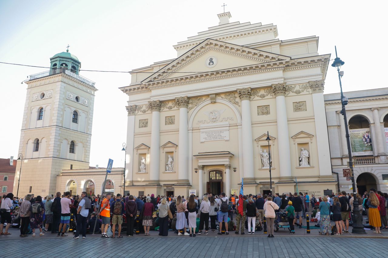 Abstynencja na sierpień - apel biskupa Bronakowskiego