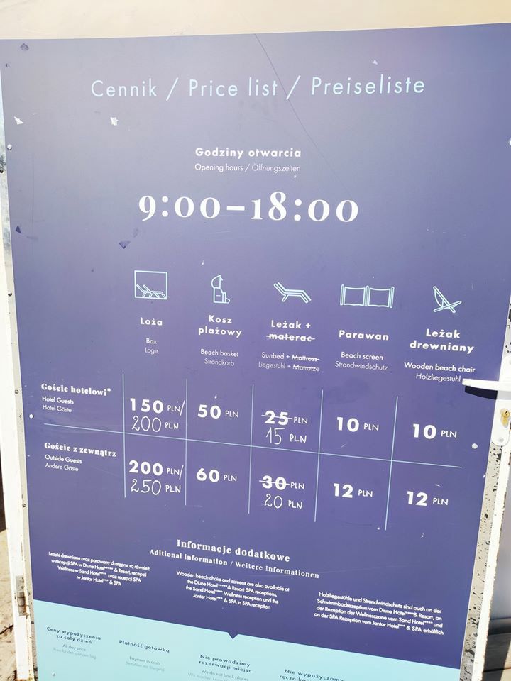 Oto cennik usług plażowych w jednym z hoteli w Kołobrzegu