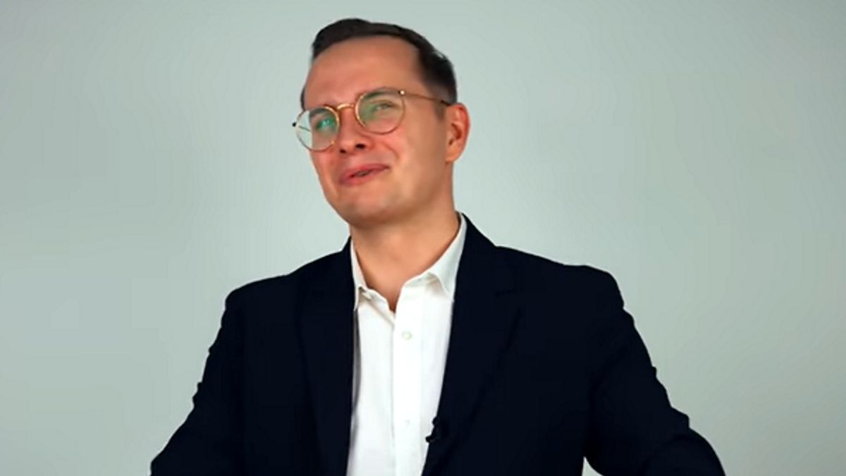 Youtuber z kanału "Sprawdzam Jak"