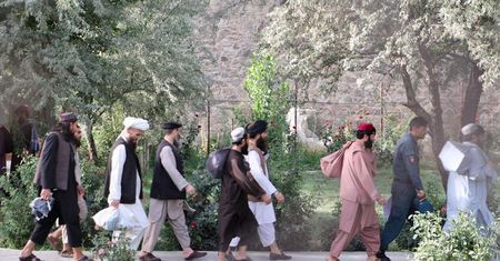 Afganistan wypuszcza groźnych terrorystów. Talibowie na wolności