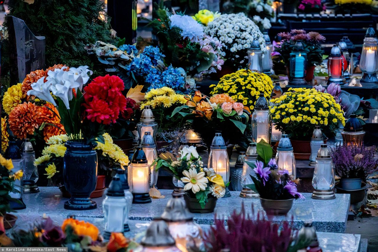 Kradną z grobów znicze i wiązanki. "Ludzie nie mają za grosz wstydu"