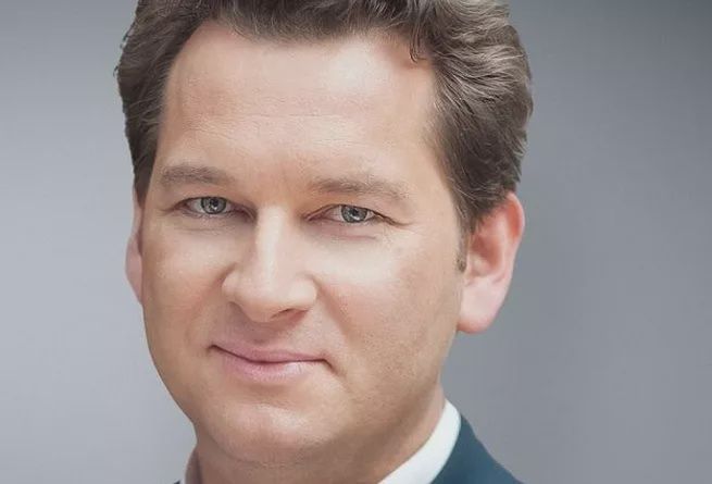 Spółka właściciela „Wprost” i „Do Rzeczy” szykuje serwis oparty na AI. Kilkanaście mln zł od PARP