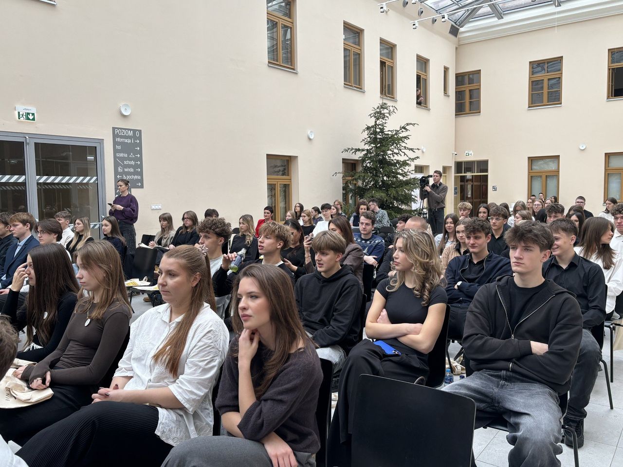 Radom: Forum Młodzieżowe. Spotkanie, panele dyskusyjne i prelekcje
