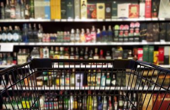 Od 1 czerwca kluczowa zmiana w sprzedaży alkoholu w Warszawie