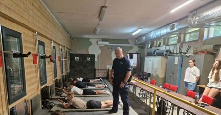 Policjanci z Płocka szkolili uczniów. Mówili o bezpieczeństwie i służbie w Policji
