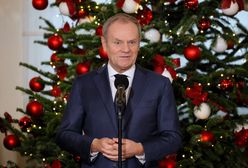 Tusk zaskoczył. Zaczął śpiewać. Dołączyli do niego ministrowie