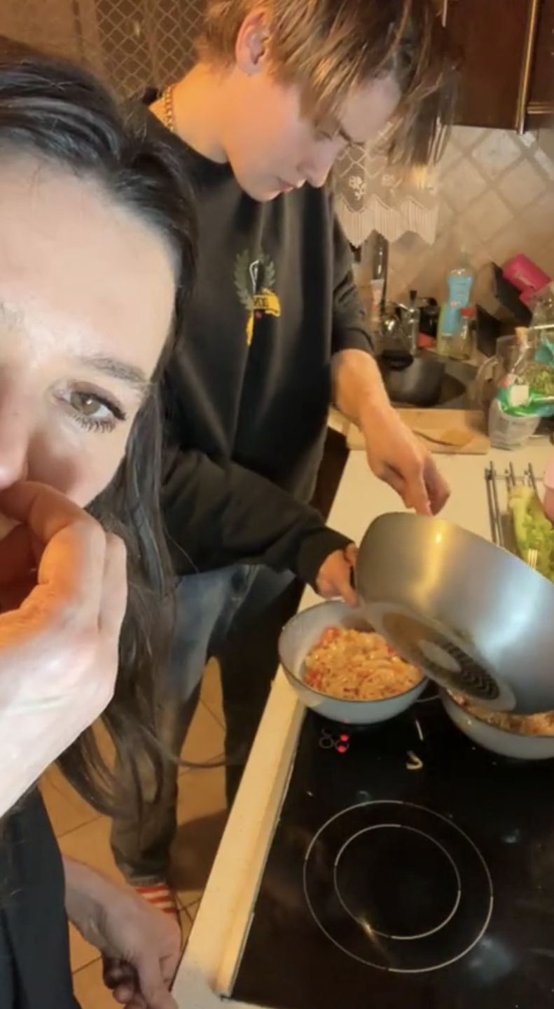 Wspólne gotowanie Katarzyny Zillmann i Janji Lesar