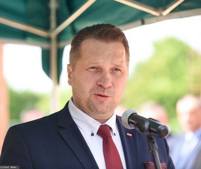 "To obrzydliwy skandal". Czarnek komentuje udział dzieci w "Tour de Konstytucja"
