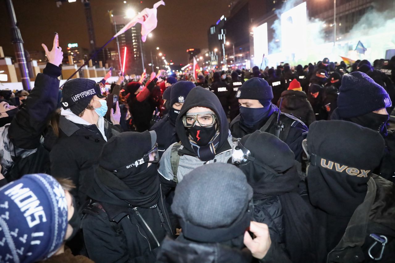 Demonstracje Strajku Kobiet w Warszawie