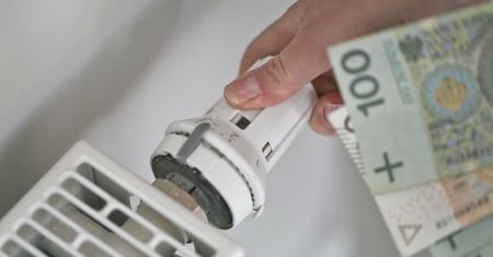 "Pasożytnictwo cieplne" w blokach. Na czym polega?