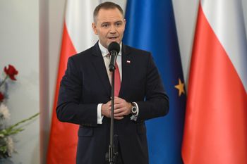 "Z chęcią bym podpisał". Prezydent przypomniał obietnicę Donalda Tuska ws. emerytur