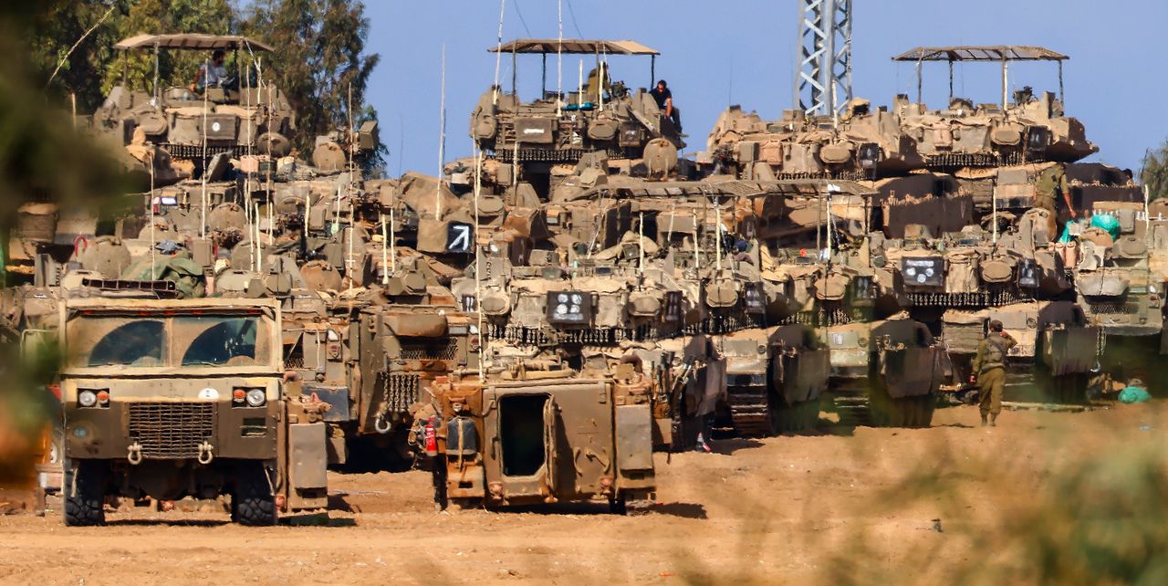 Siły Izraela zgrupowane w rejonie Strefy Gazy