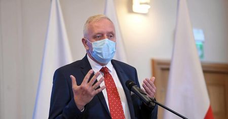 Koronawirus. Sutkowski: będzie dużo zgonów w czasie majówki