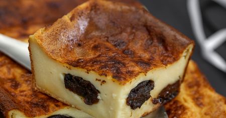 Wstaw do lodówki i zapomnij na kilka godzin. Crème brûlée i inne francuskie desery mogą się schować