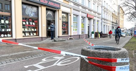 Gdańsk. Napad na jubilera. Skradziono biżuterię