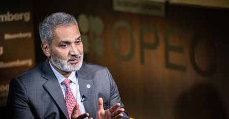 OPEC liczy na wzmocnienie. Wabi kolejnego naftowego gracza