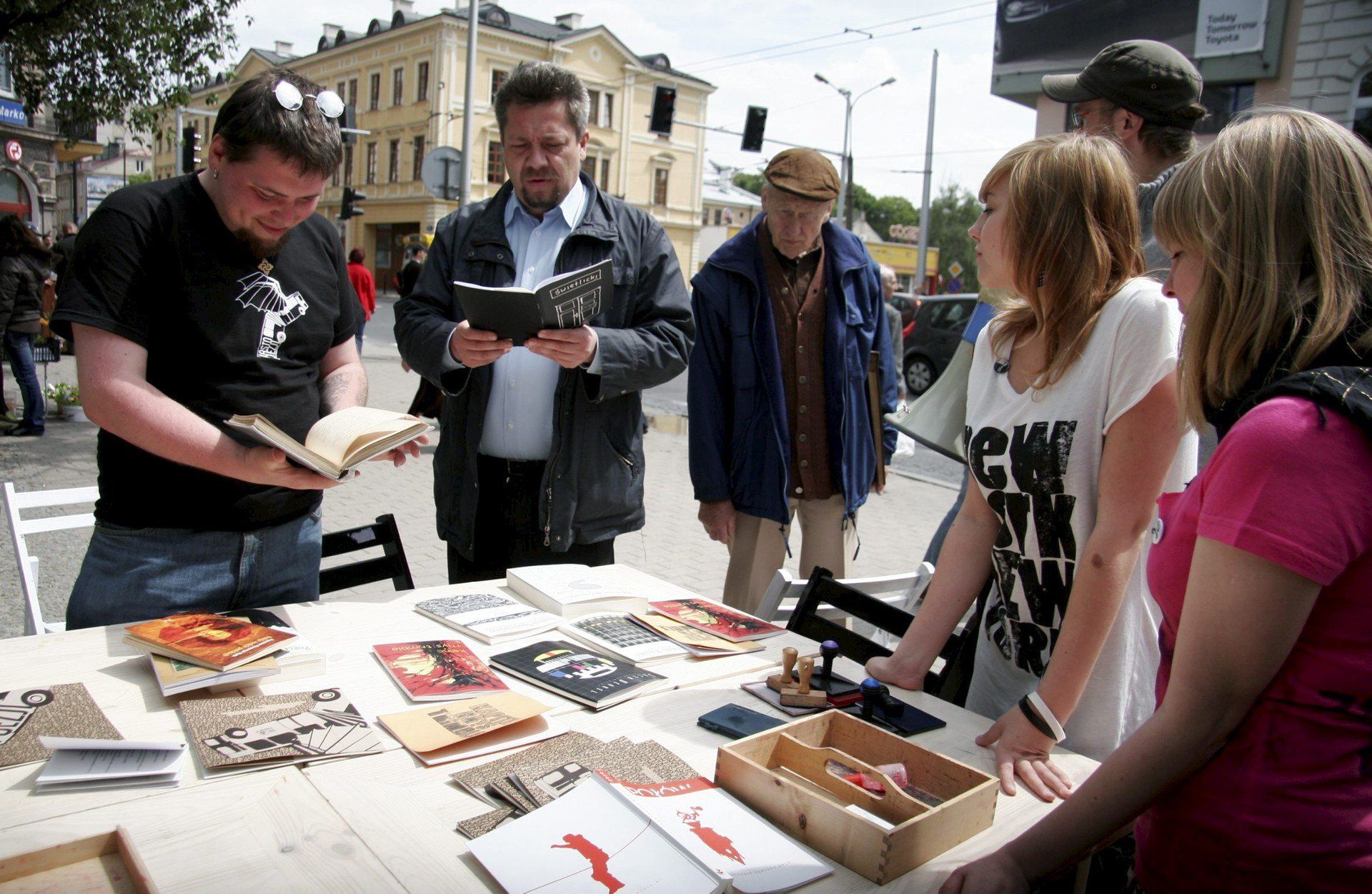 26.05.2010 LUBLIN AL. RACLAWICKIE MIASTO POEZJI WIERSZE POEZJA KULTURA FOT. MALGORZATA GENCA / POLSKAPRESSE.
