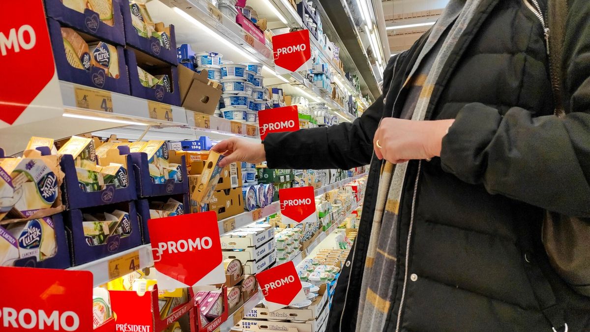 Mimo wyjazdu ponad 200 tys. Polaków z Wysp, polskie sklepy i żywność mają się tam dobrze. Niskie ceny przyciągają klientów.