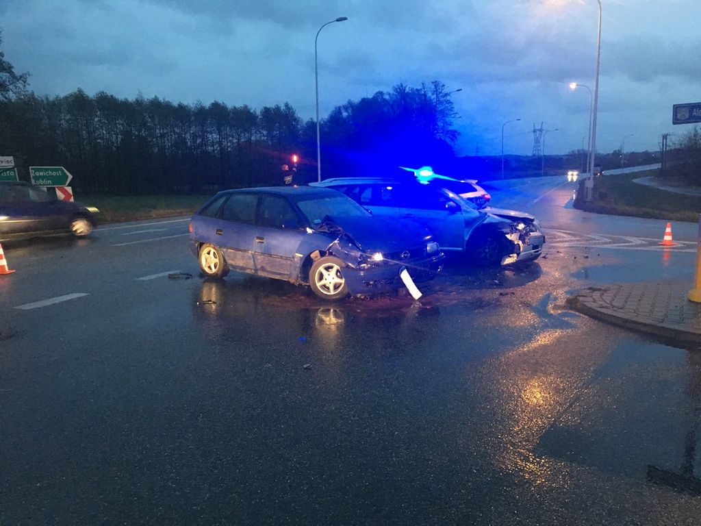 Groźny wypadek na obwodnicy Ostrowca