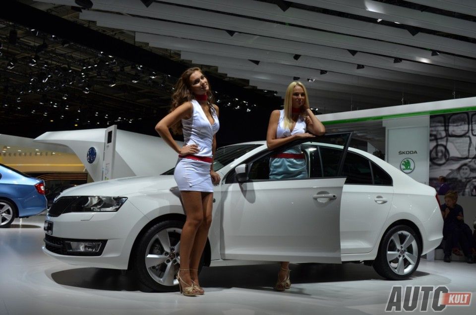 Hostessy z Paris Motor Show 2012 [galeria] 97