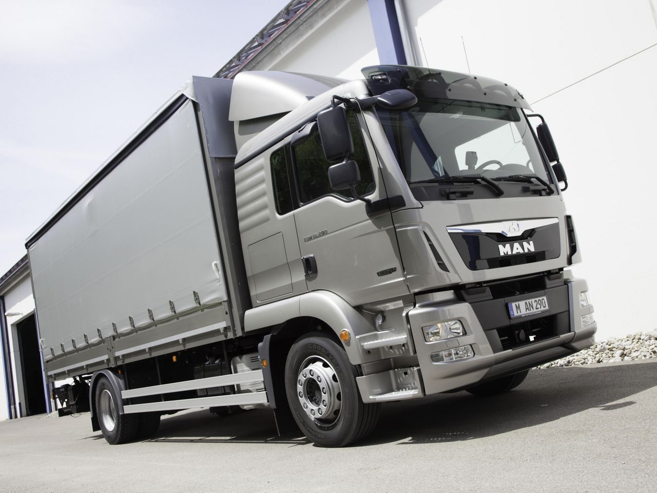 Jeżdżąc nowym pojazdem zapłacisz mniej i dotrzesz tam, gdzie inni będą mieli zakaz