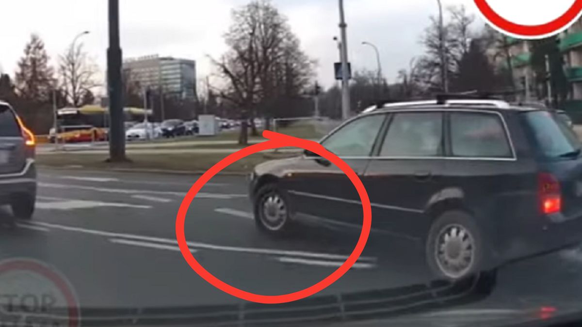 Kierowca Audi postanowił nie przejmować się liniami naprowadzającymi