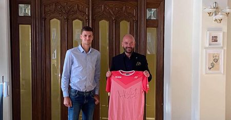 Hubert Hurkacz ograł Rogera Federera. "Wrocław jest dumny, Wrocław gratuluje!"