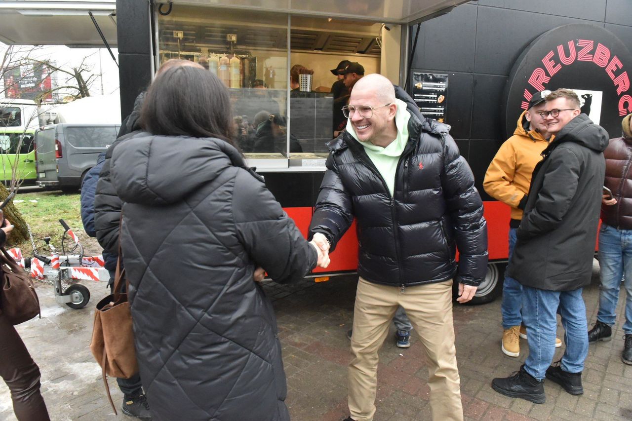 Toruń: Filip Chajzer otwiera kebaba, a "Dom Pizzy i Tapas" - bistro na Rynku Staromiejskim!