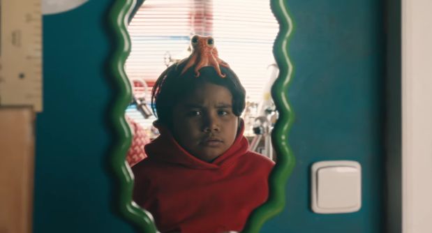 „Chłopiec i ośmiornica” w świątecznym spocie Disneya. Reżyserem gwiazda Hollywood