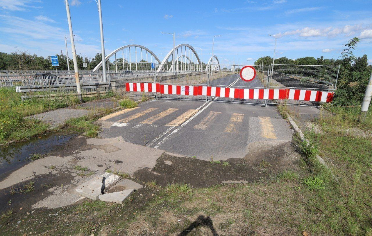 Stare Mosty Chrobrego (zdj. archiwalne).