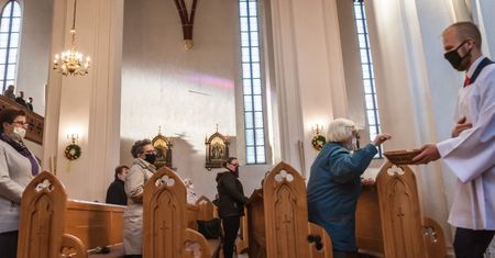 Ważna decyzja biskupów! Dotyczy to wszystkich katolików