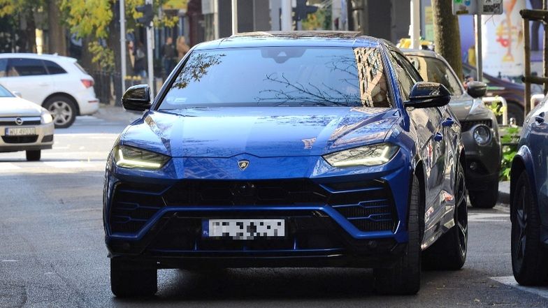Odpicowana Natalia Janoszek wiezie torebkę za 30 tysięcy swoim Lamborghini za ponad MILION ZŁOTYCH