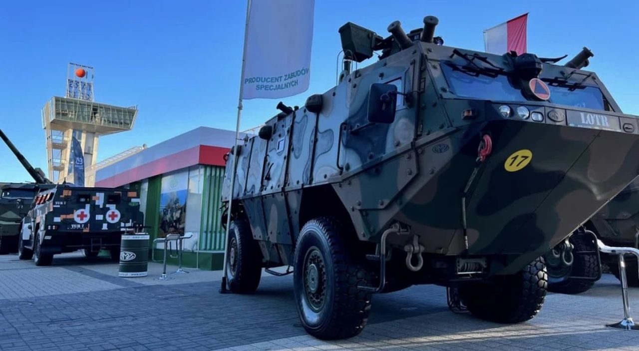 Kleszcze dla Wojsk Lądowych. Kupujemy 300 transporterów rozpoznawczych