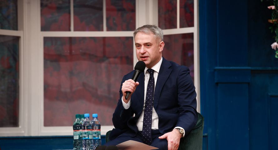 Minister zdradza nowe kulisy cyberataku na PAP. "Pracownik dał telefon dziecku"