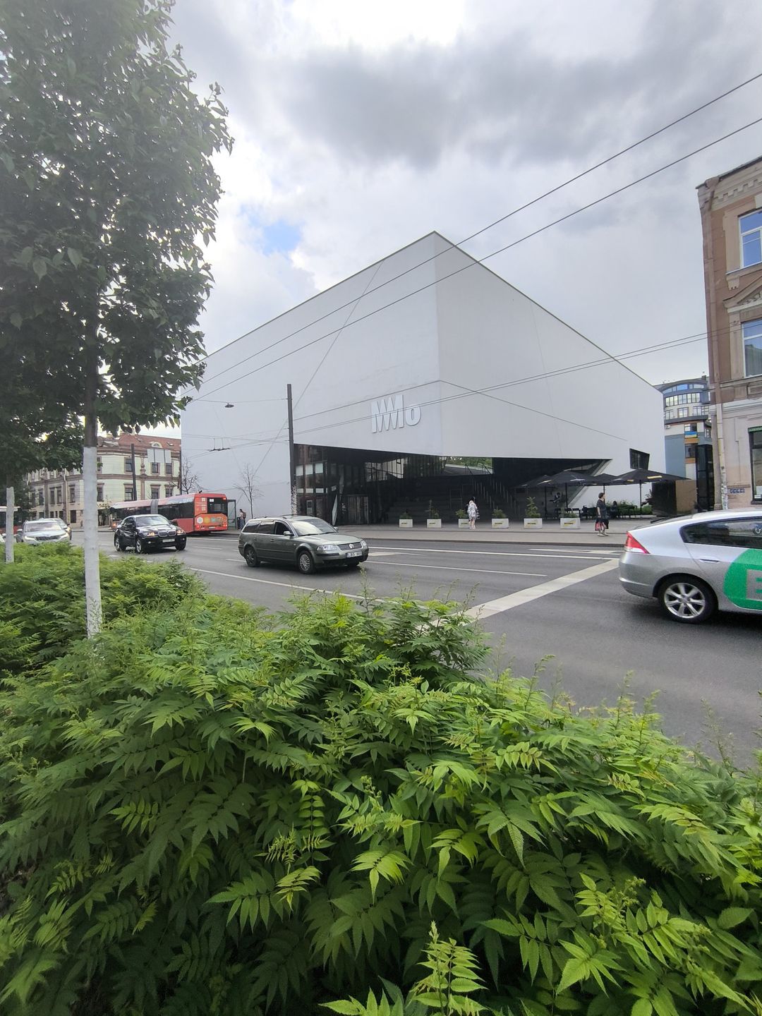 Nowoczesny gmach MO Museum