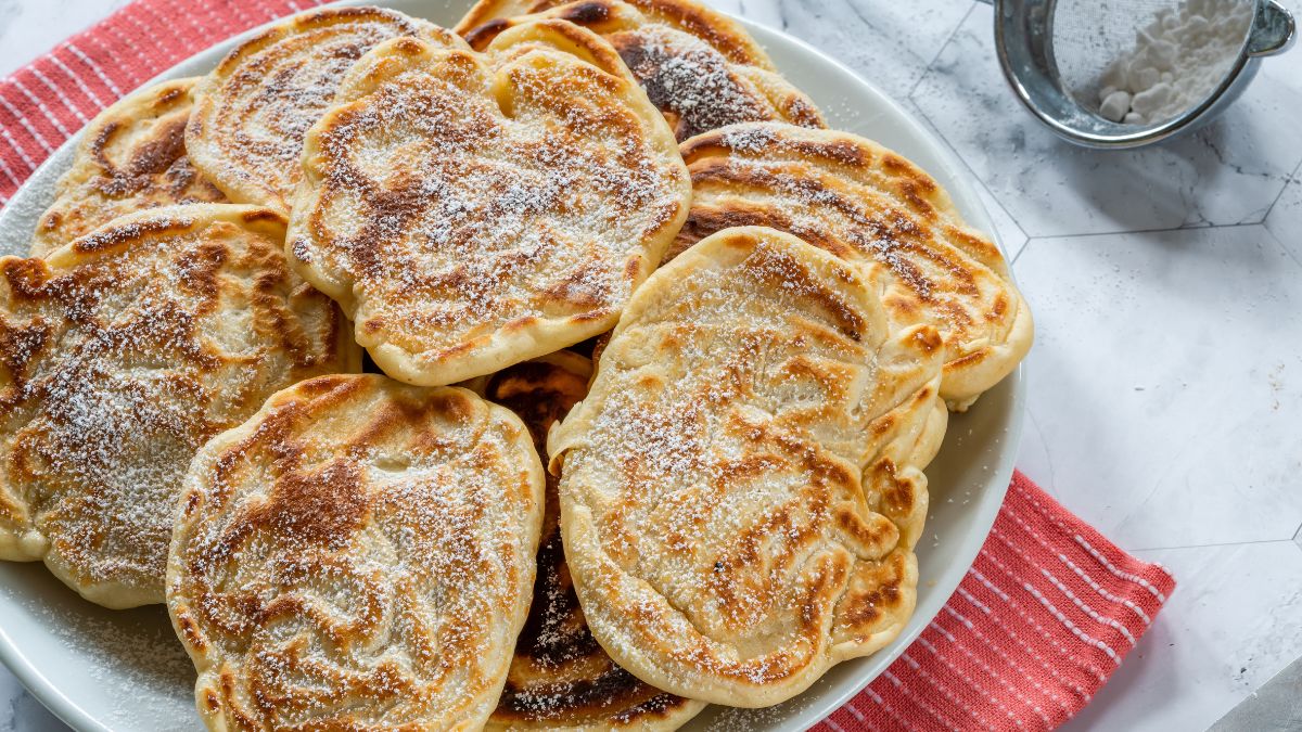 Pyszne placuszki z jabłkami.