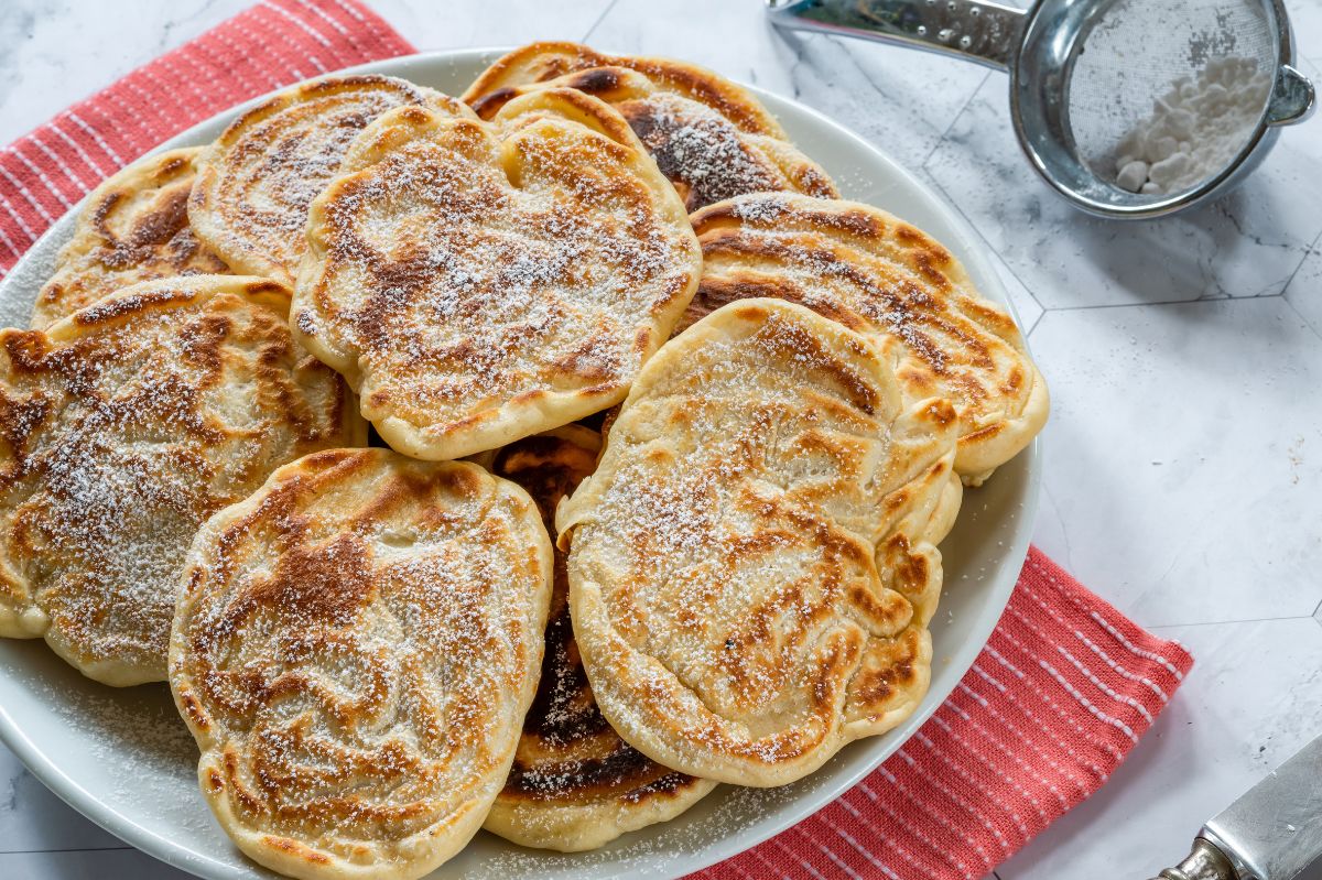 Autumn mornings with ricotta and apple pancakes delight